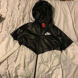 Nike women’s windbreaker XS